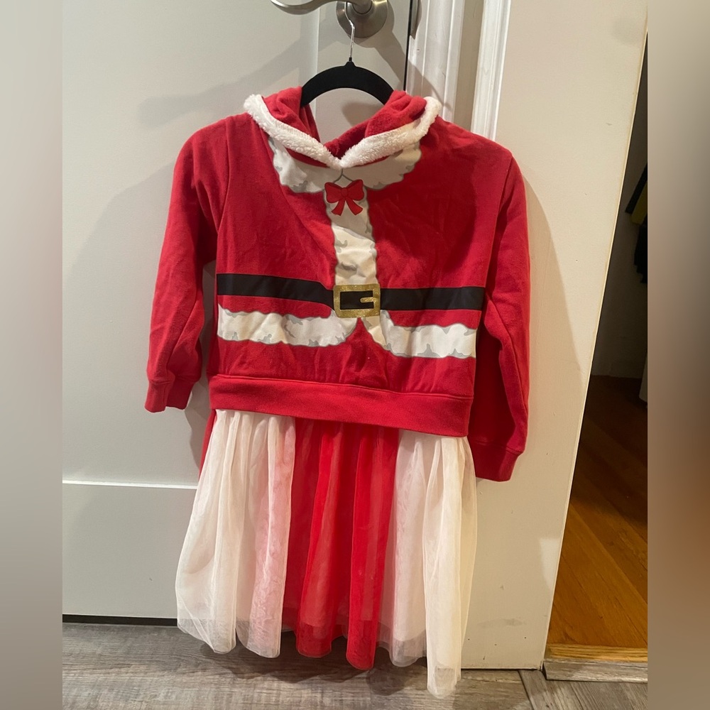 Holiday sweatshirt tutu combo! Excellent condition